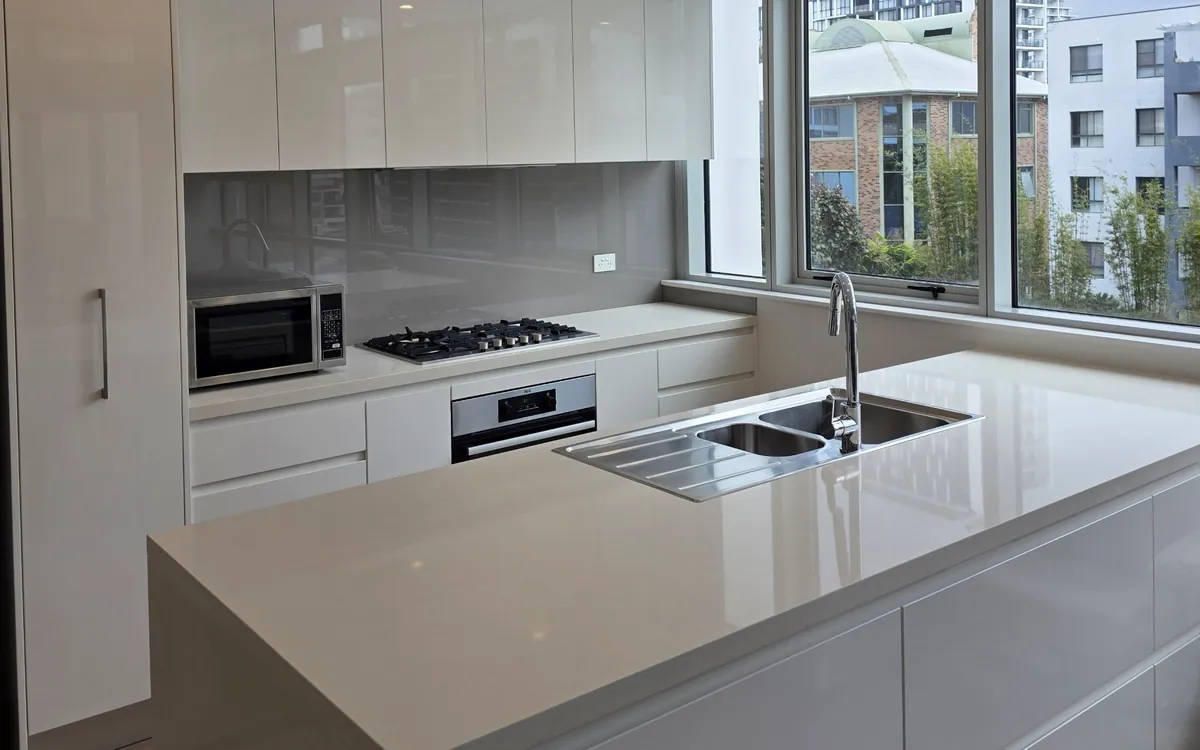 Kitchen presented for an open home after a pre-sale presentation clean